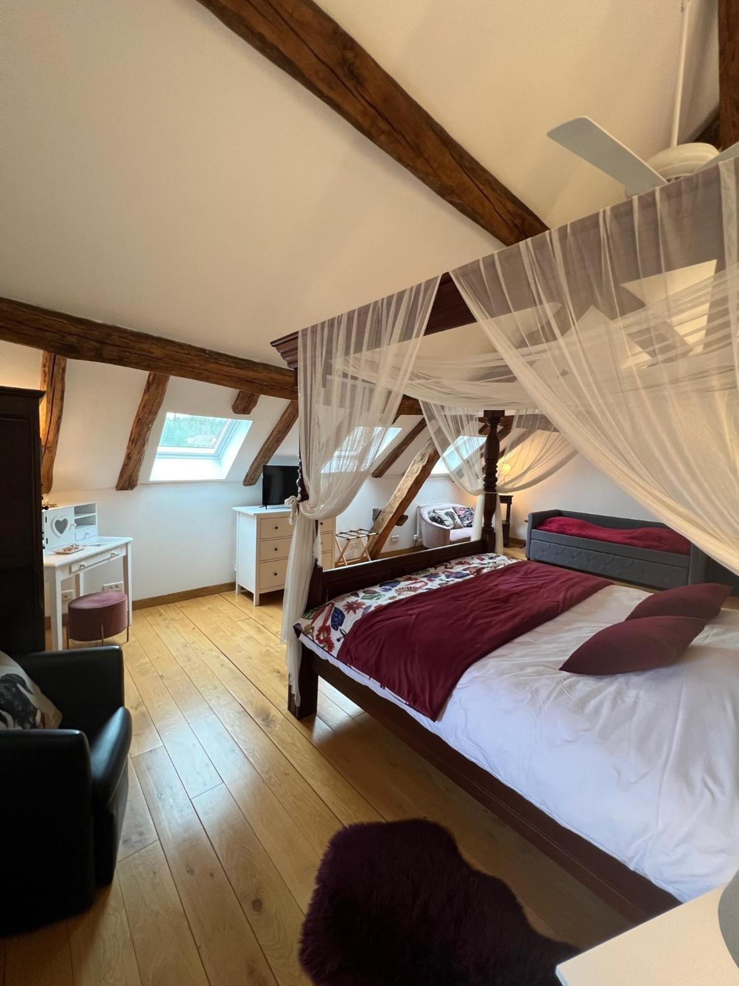 Bed and Breakfast Le Prieure De Buffon Номер фото